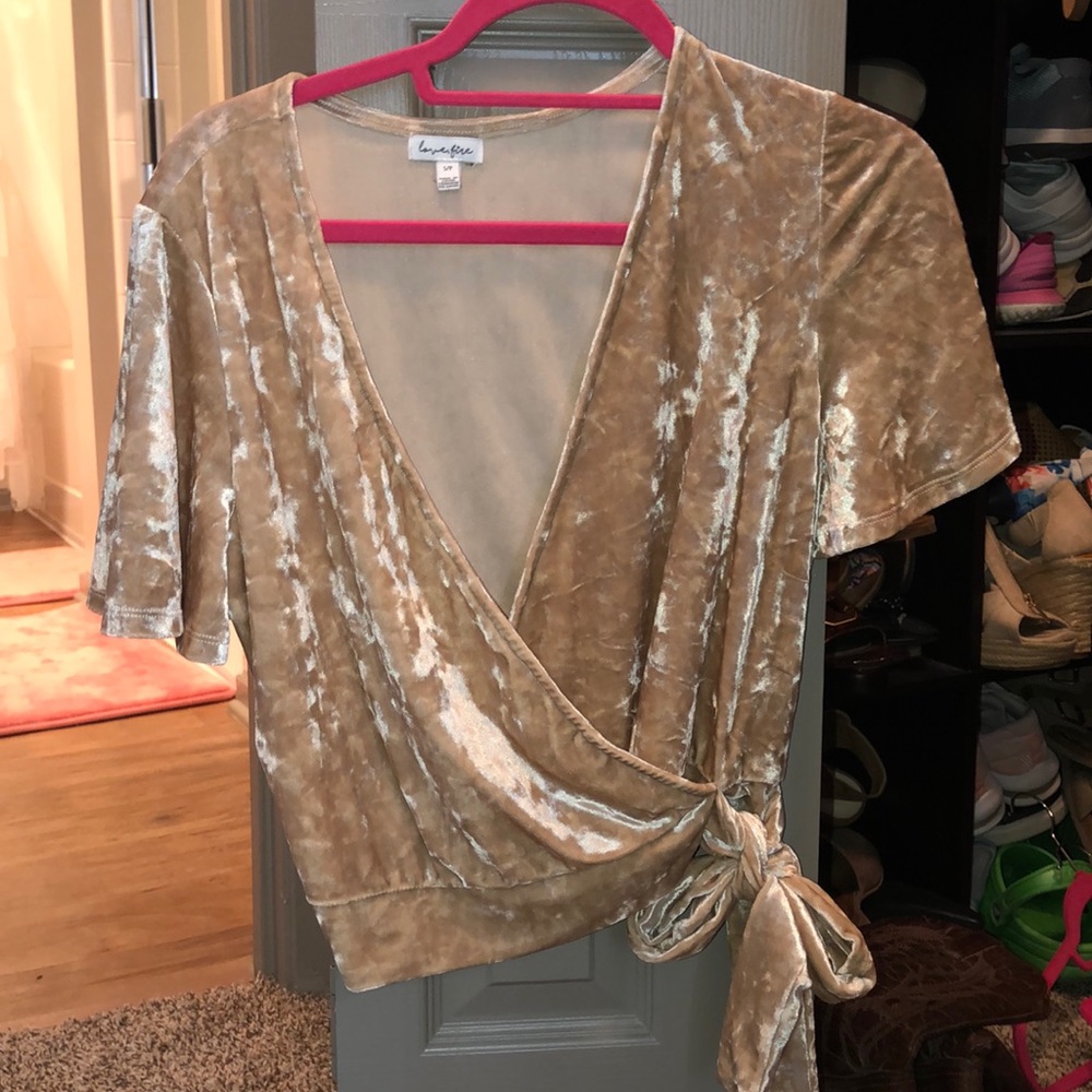 Cute velvet material crop top